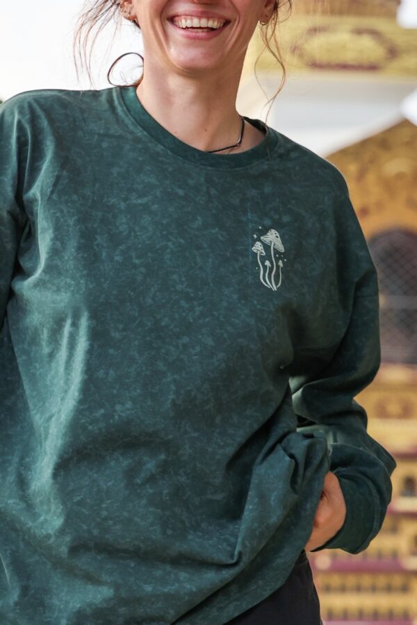 Longsleeve oversize Good Things Take Time - zielony marmur