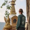 Longsleeve oversize Good Things Take Time - zielony marmur
