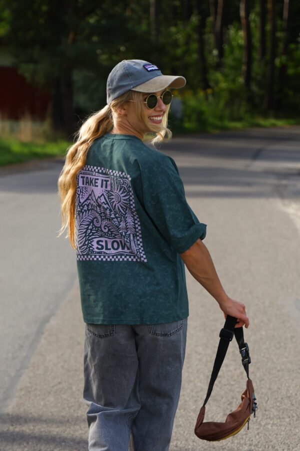 koszulka zielona Koszulka oversize Take It Slow - zielony marmur