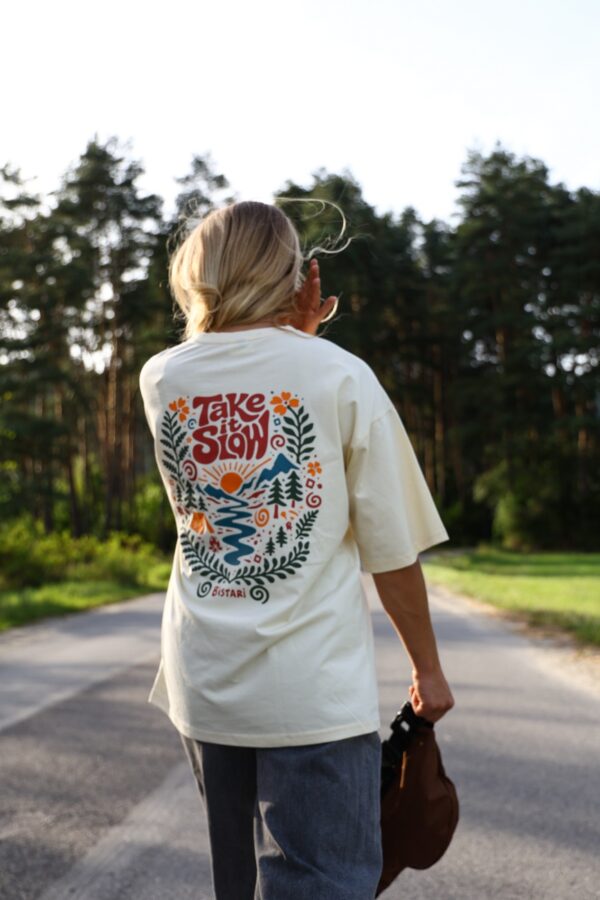 Koszulka oversize Take It Slow - masełkowa