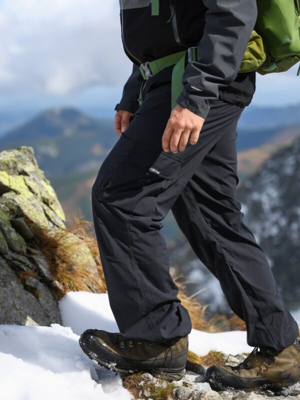 spodnie trekkingowe Spodnie trekkingowe lekkie i szybkoschnące - czarne