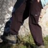 0E3A0412 Spodnie trekkingowe lekkie i szybkoschnące - czekoladowe